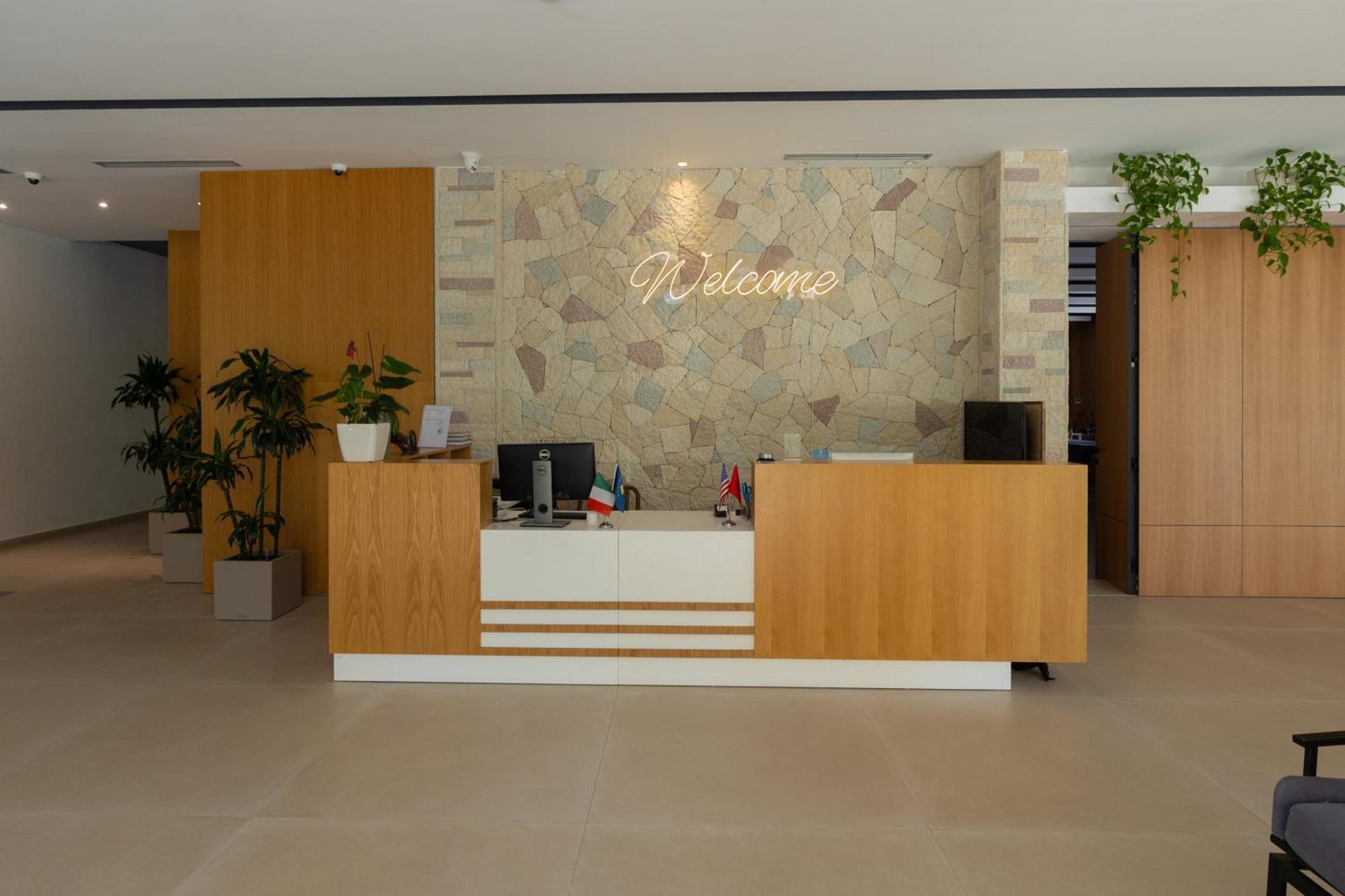 Duka Hotel فلورا المظهر الخارجي الصورة